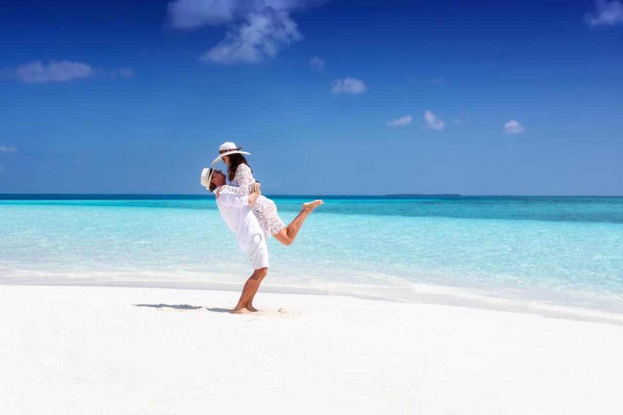 Avani Plus Fares Maldives Resort - 50 Percent Off On Seaplane Transfer For Minimum Stay Of 3 Nights And More For Stays Until 22 December 2025 Kendhoo Exterior photo