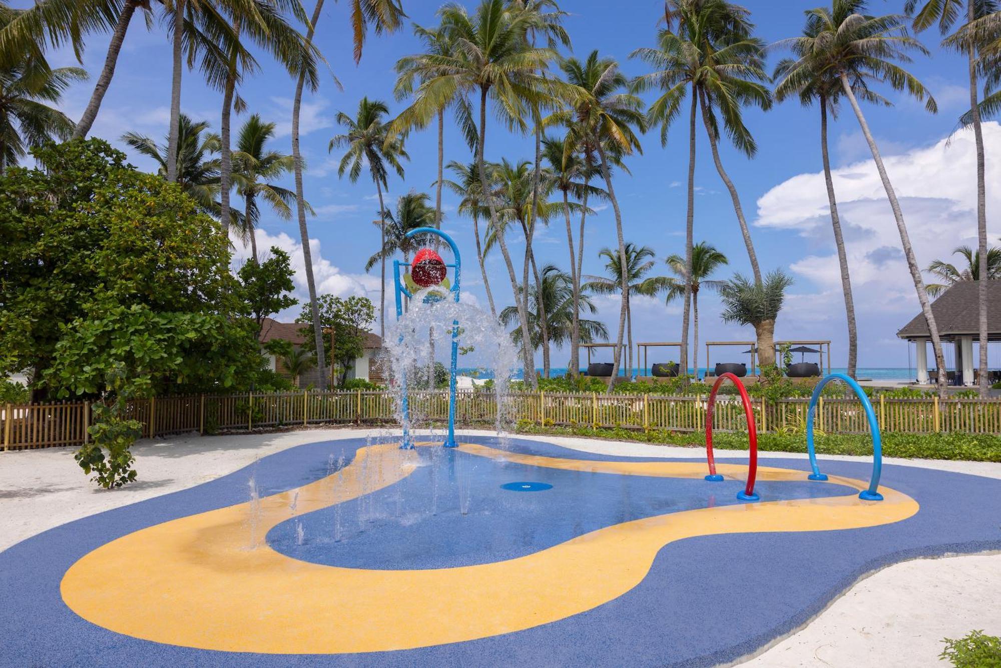 Avani Plus Fares Maldives Resort - 50 Percent Off On Seaplane Transfer For Minimum Stay Of 3 Nights And More For Stays Until 22 December 2025 Kendhoo Exterior photo