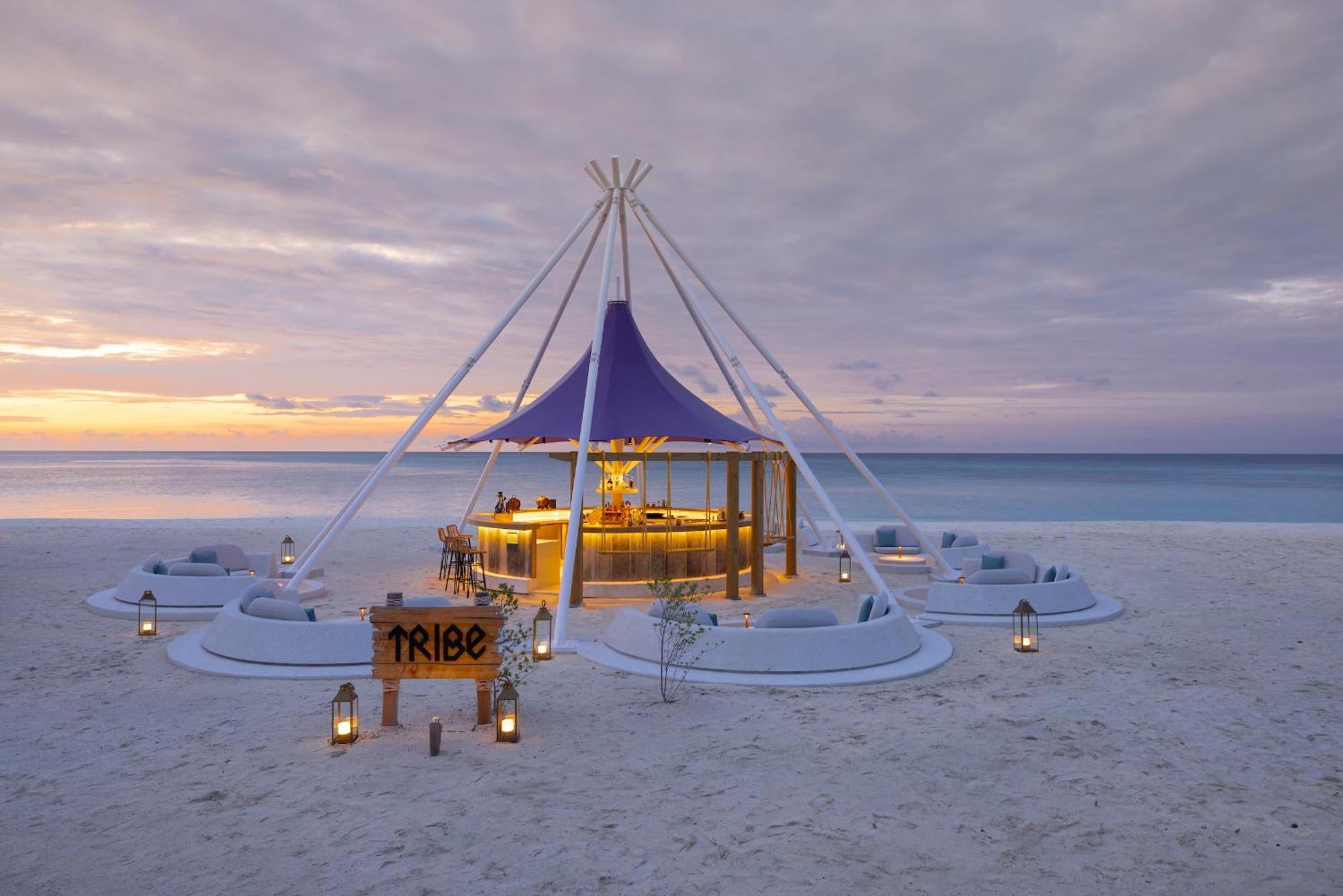 Avani Plus Fares Maldives Resort - 50 Percent Off On Seaplane Transfer For Minimum Stay Of 3 Nights And More For Stays Until 22 December 2025 Kendhoo Exterior photo