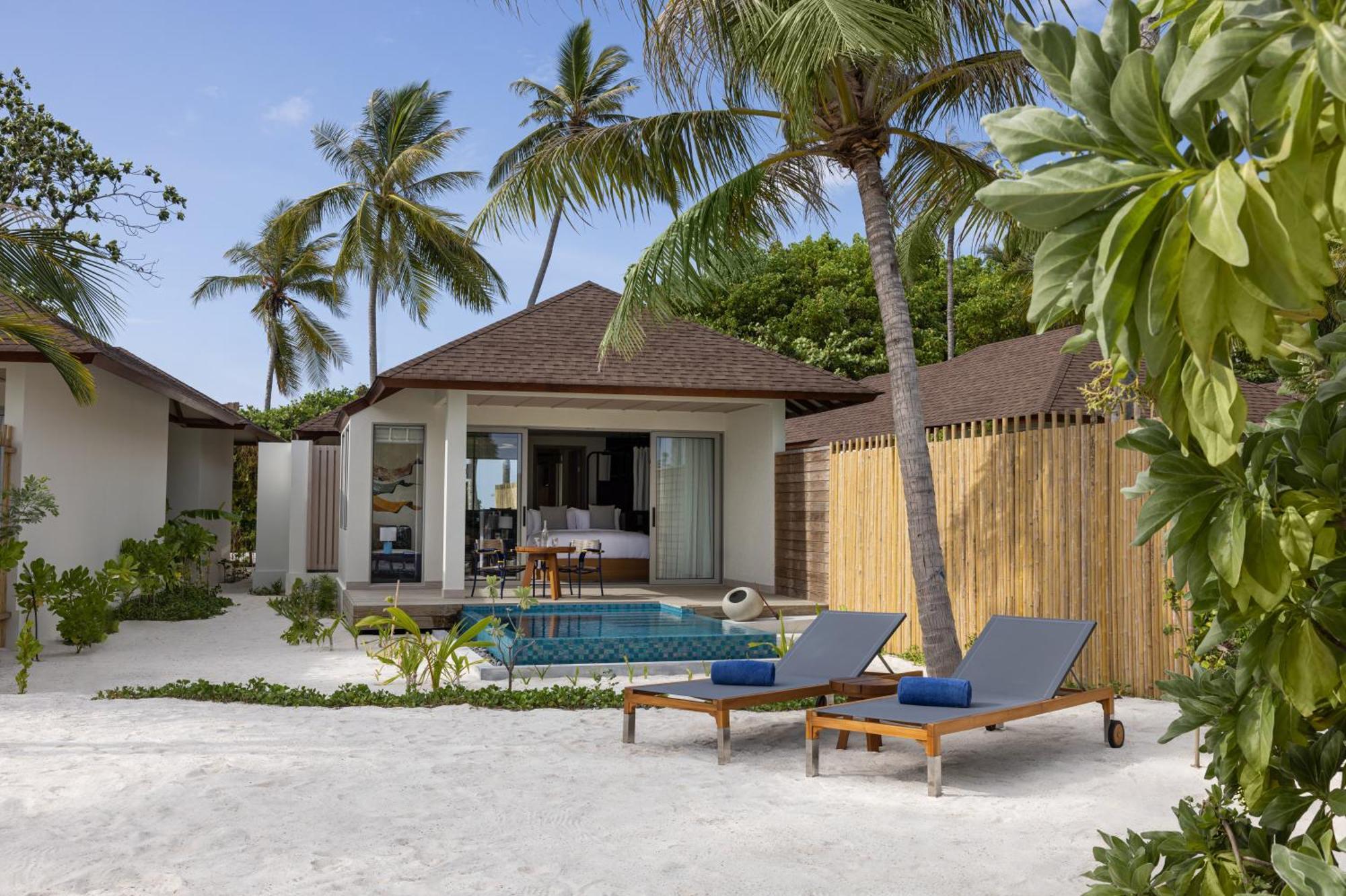 Avani Plus Fares Maldives Resort - 50 Percent Off On Seaplane Transfer For Minimum Stay Of 3 Nights And More For Stays Until 22 December 2025 Kendhoo Room photo